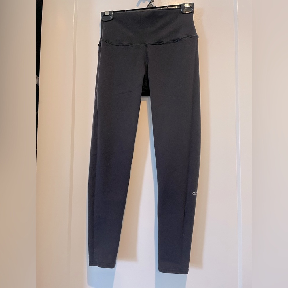 Alo Women’s Yoga Pants - Size Medium (4-6)